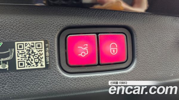 Mercedes-Benz E-Class 2024, фото 32