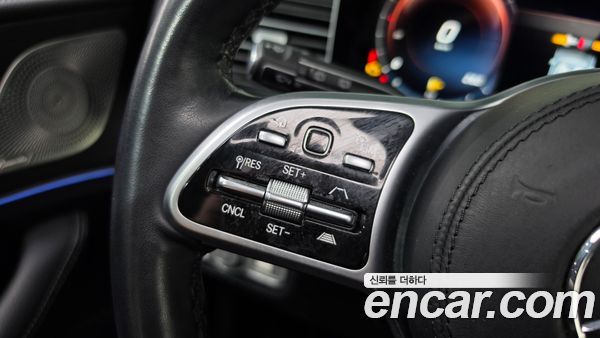 Mercedes-Benz GLE 2023, фото 21