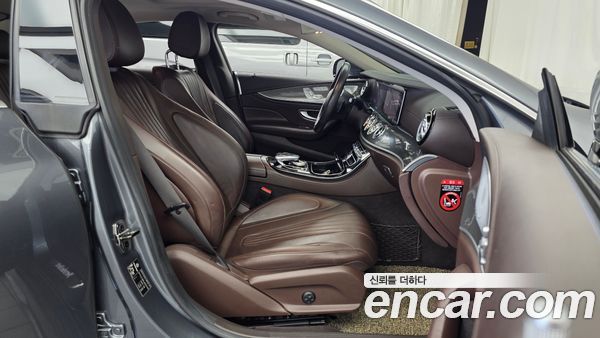 Mercedes-Benz CLS 2020, фото 17