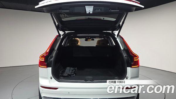 Volvo XC60 2023, фото 25