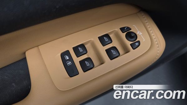 Volvo XC60 2023, фото 28