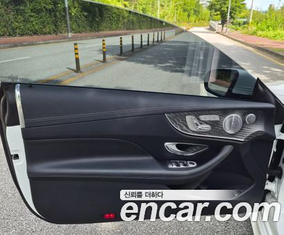 Mercedes-Benz E-Class 2021, фото 9