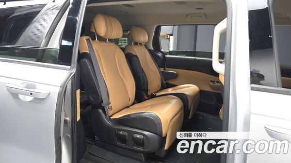 Kia Carnival 2022, фото 18
