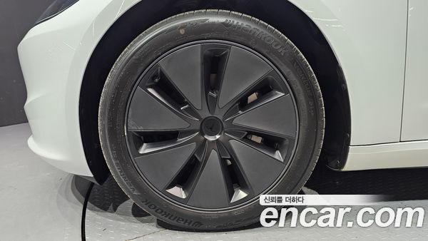 Tesla Model 3 2024, фото 4