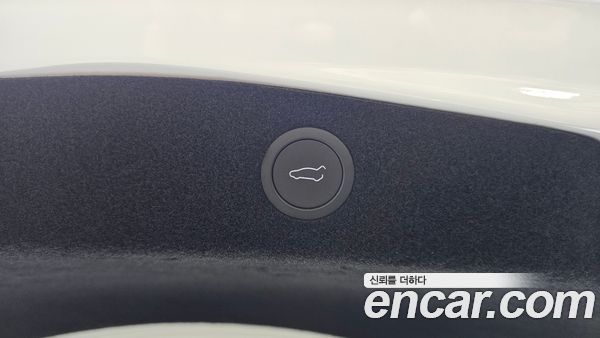 Tesla Model 3 2024, фото 28