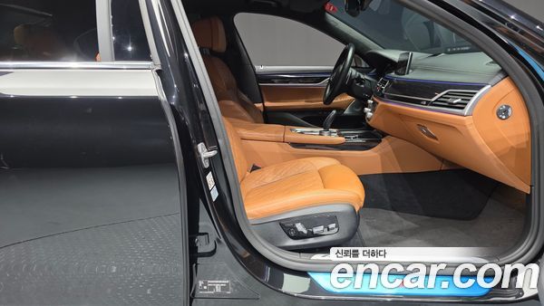 BMW 7 Series 2022, фото 16