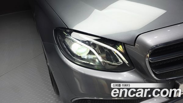 Mercedes-Benz E-Class 2020, фото 8