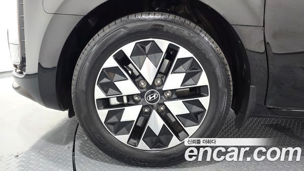 Hyundai Staria 2025, фото 5