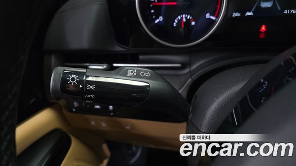 Kia Carnival 2021, фото 29