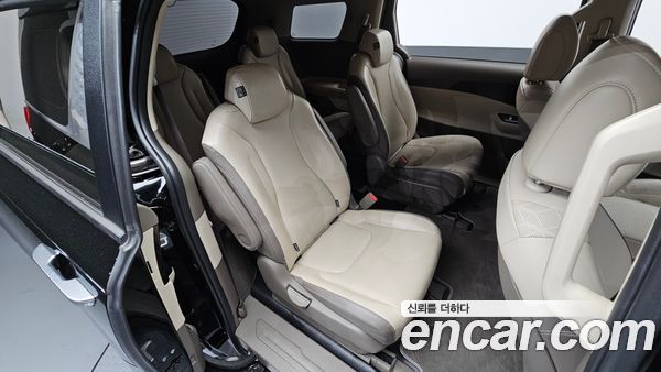 Kia Carnival 2023, фото 17