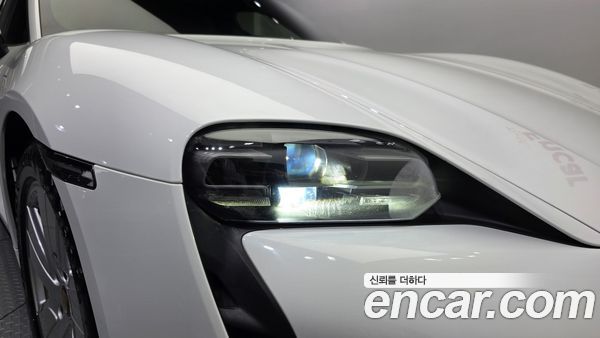Porsche Taycan 2022, фото 8