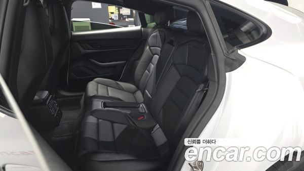Porsche Taycan 2022, фото 16