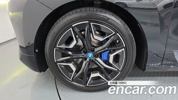 BMW iX 2022, фото 5