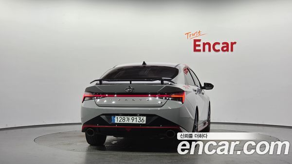 Hyundai Elantra 2022, фото 4