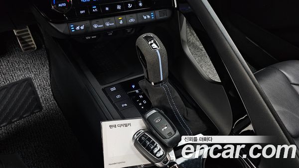Hyundai Elantra 2022, фото 12