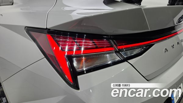 Hyundai Elantra 2022, фото 9