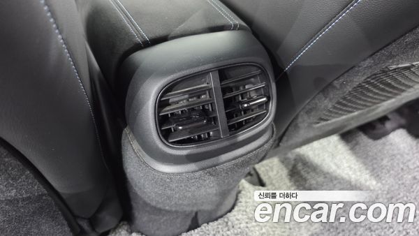 Hyundai Elantra 2022, фото 32