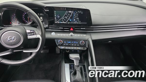 Hyundai Elantra 2023, фото 14