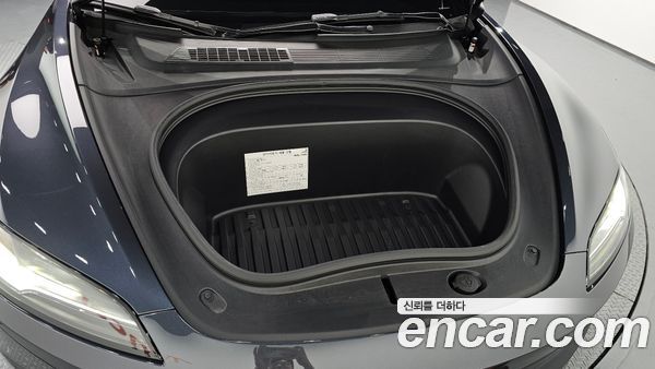 Tesla Model 3 2025, фото 6