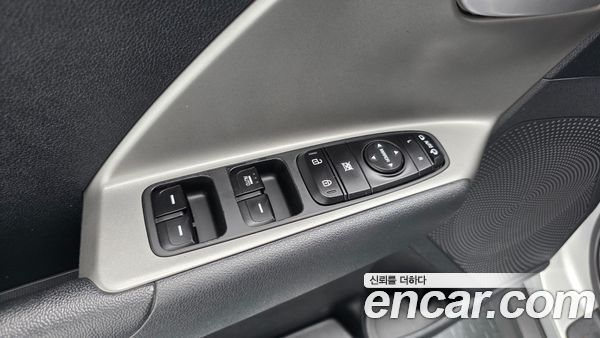 Kia Niro 2023, фото 25