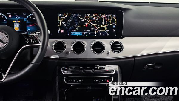 Mercedes-Benz E-Class 2021, фото 19