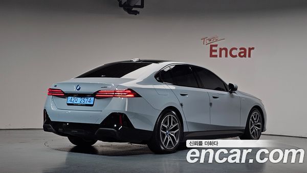 BMW i5 2025