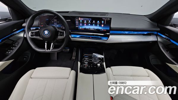 BMW i5 2025, фото 9