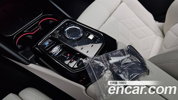BMW i5 2025, фото 11