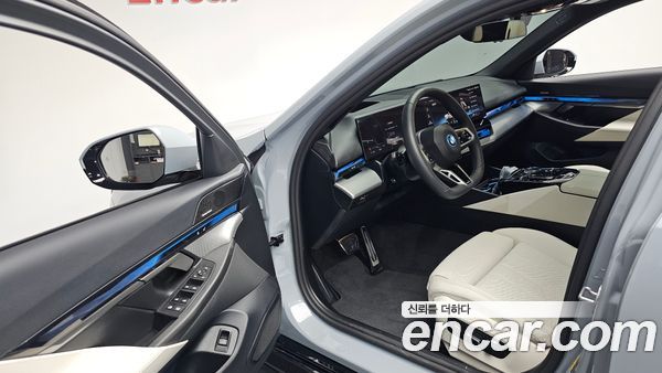 BMW i5 2025, фото 12
