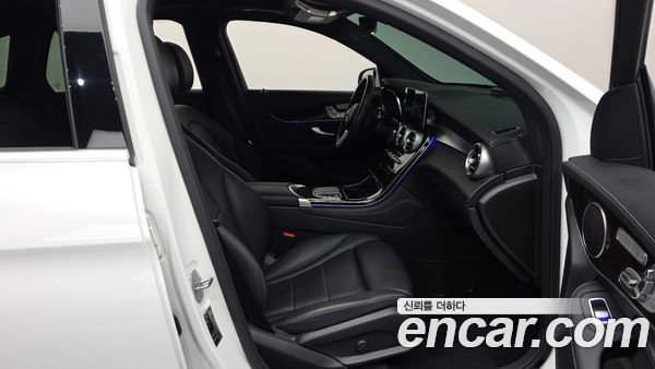 Mercedes-Benz GLC 2020, фото 16