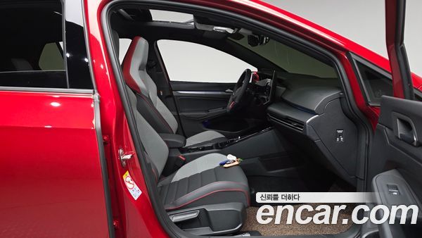 Volkswagen Golf 2025, фото 15