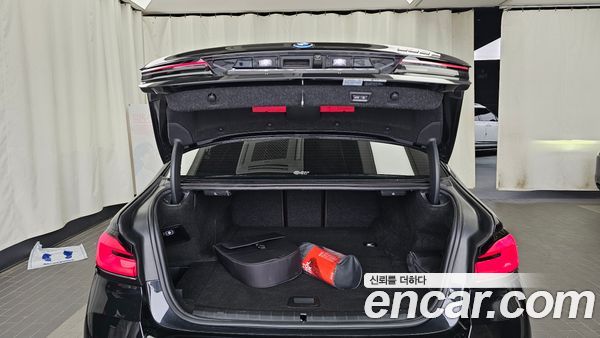 BMW 5 Series 2023, фото 26