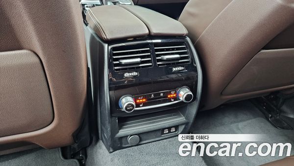 BMW 5 Series 2023, фото 31