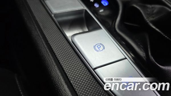 Hyundai Elantra 2021, фото 30
