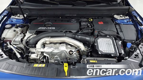 Mercedes-Benz GLB 2025, фото 6