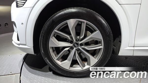 Audi e-tron 2020, фото 5