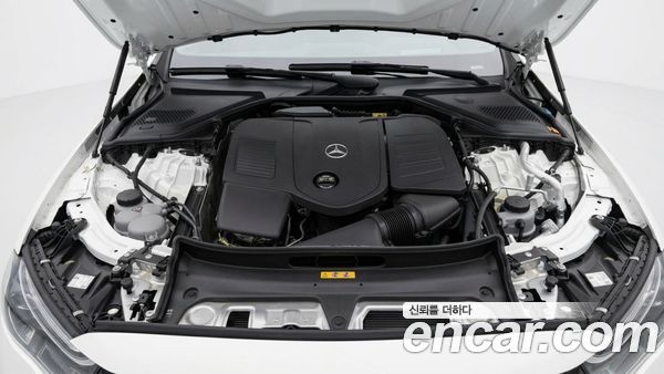 Mercedes-Benz E-Class 2025, фото 6