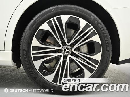 Mercedes-Benz E-Class 2025, фото 5