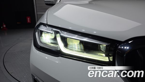 BMW 5 Series 2021, фото 8