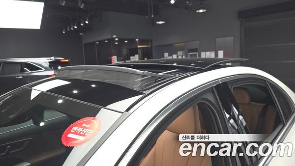 Mercedes-Benz E-Class 2026, фото 35