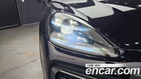 Porsche Cayenne 2020, фото 8