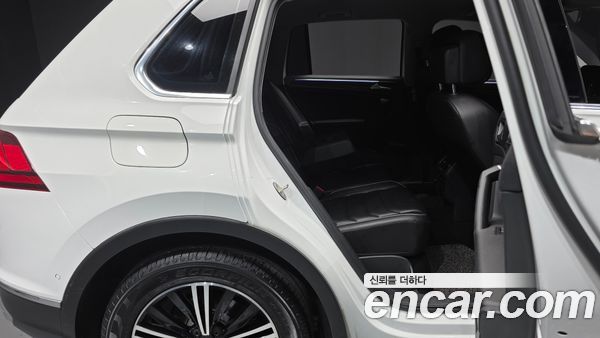 Volkswagen Tiguan 2021, фото 17