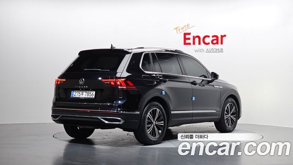 Volkswagen Tiguan 2022, фото 2