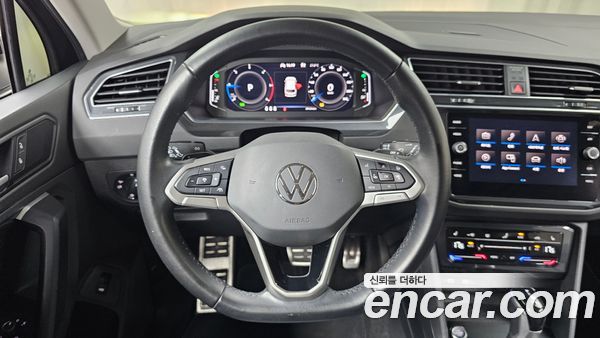 Volkswagen Tiguan 2022, фото 18