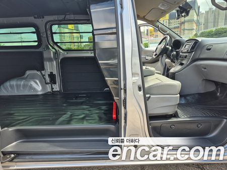 Hyundai Grand Starex 2021, фото 11