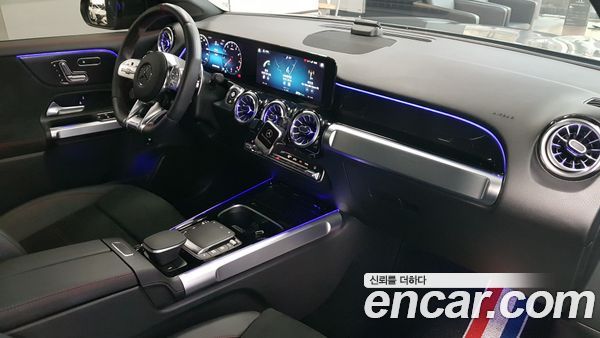 Mercedes-Benz GLB 2023, фото 9