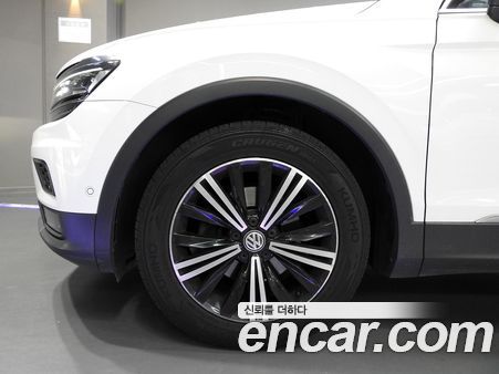 Volkswagen Tiguan 2020, фото 5