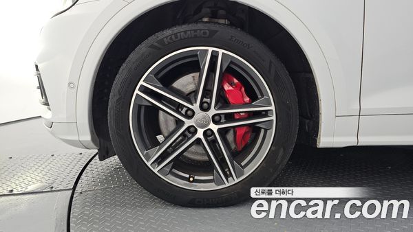 Audi SQ5 2020, фото 5