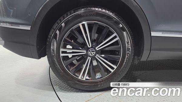 Volkswagen Tiguan 2023, фото 5