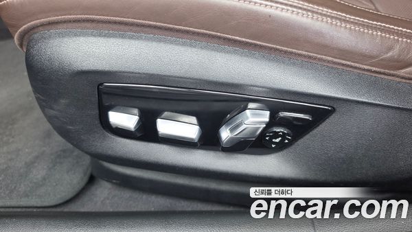 BMW 5 Series 2021, фото 32